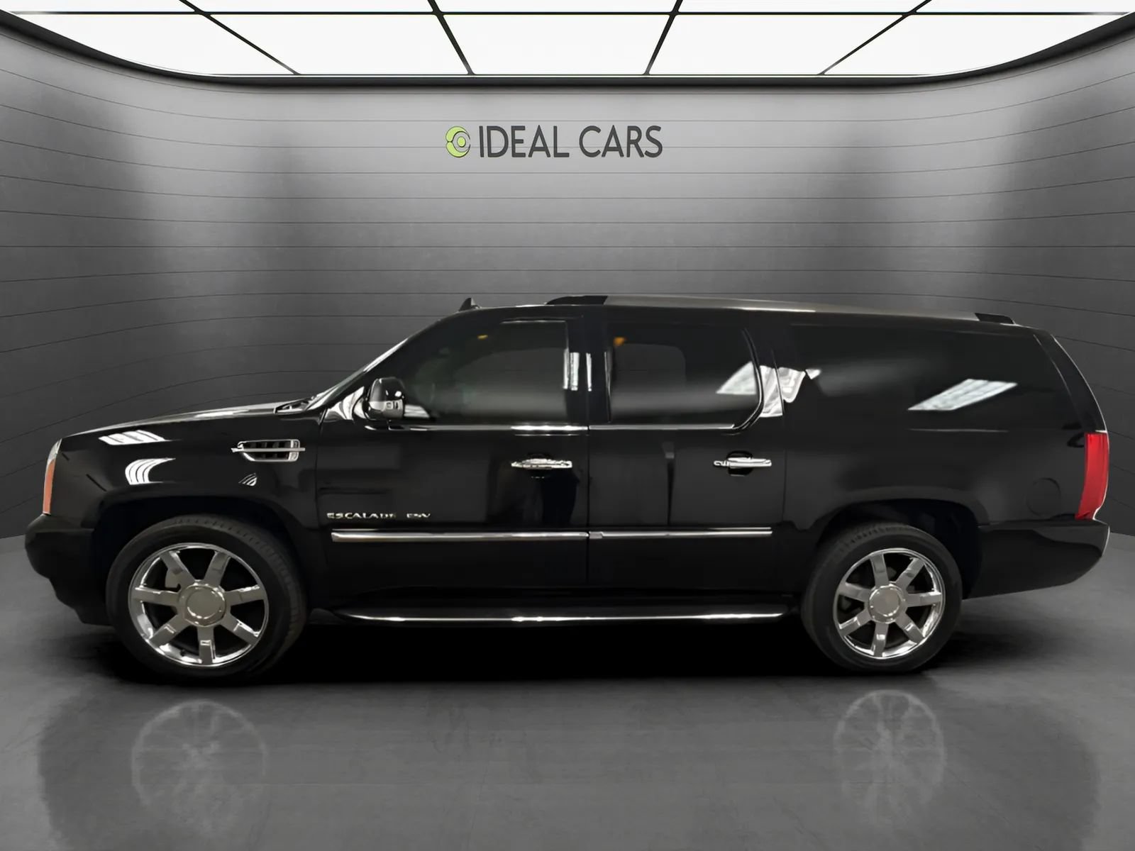 Used 2013 Cadillac Escalade ESV Luxury AWD/4WD image 8