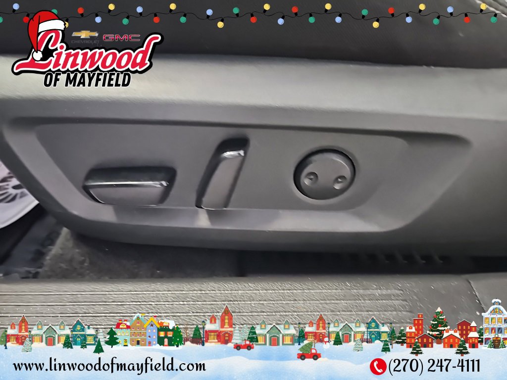 Used 2023 Nissan Rogue SV image 17