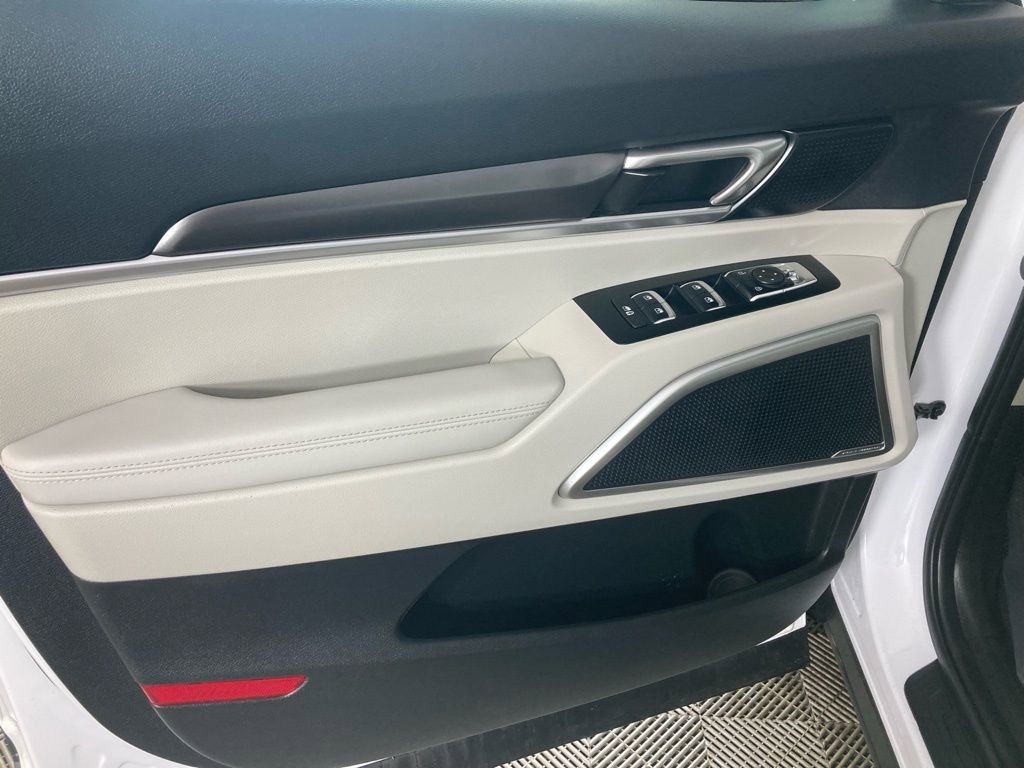 Used 2023 Kia Telluride S image 11