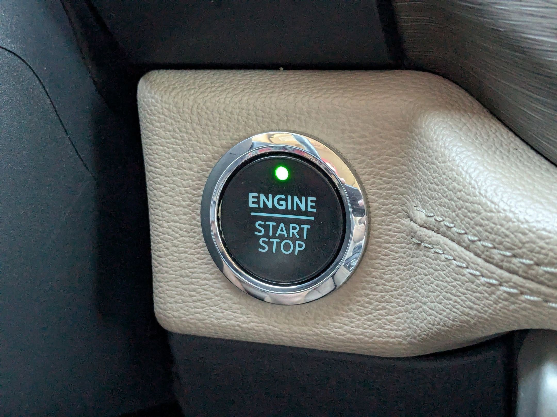 Used 2022 Ford Expedition Max Limited image 18