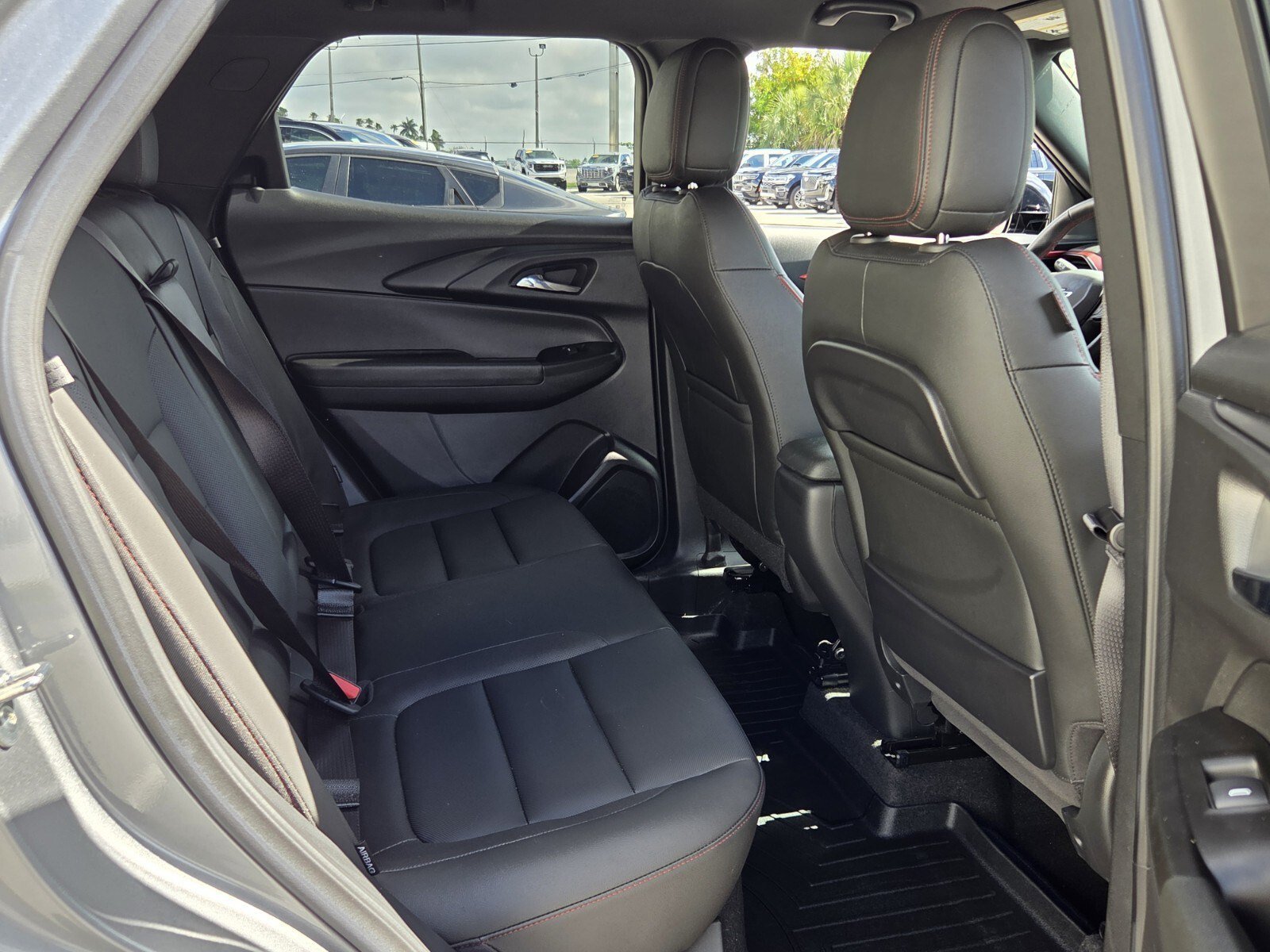 Used 2024 Chevrolet TrailBlazer RS FWD image 16