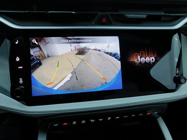 Used 2026 Jeep Cherokee Limited AWD/4WD image 19