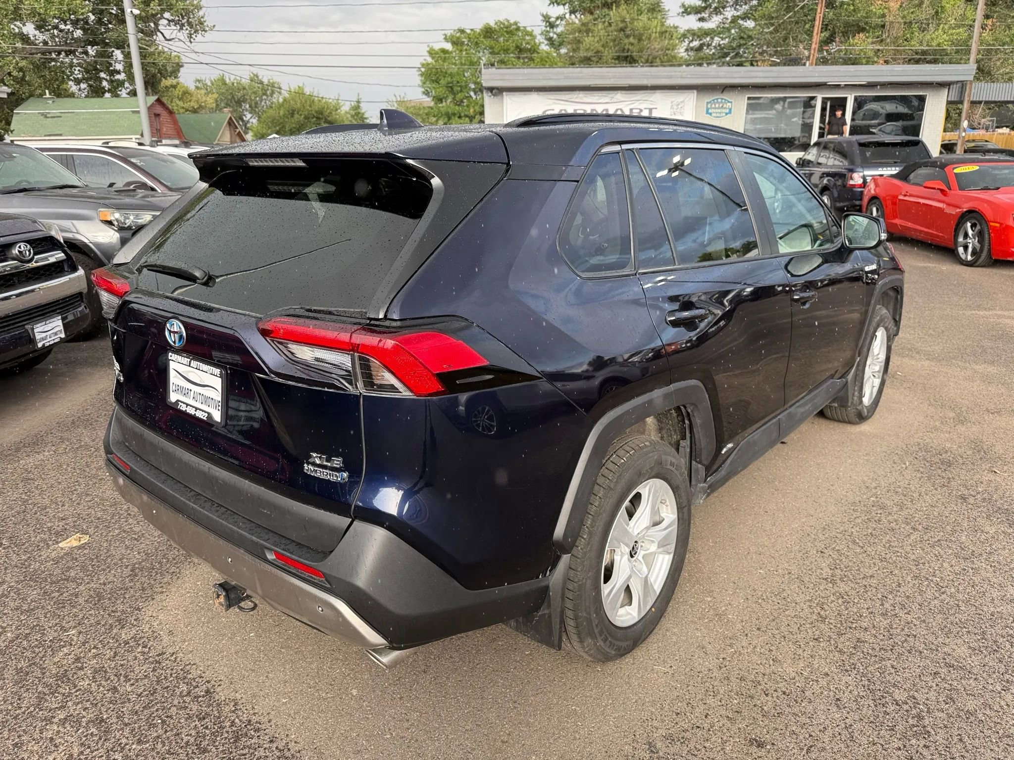 Used 2021 Toyota RAV4 XLE image 9