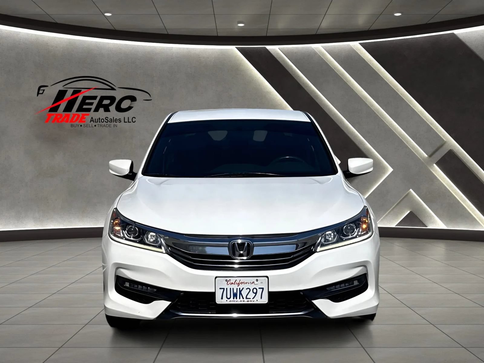 Used 2017 Honda Accord Sport image 13