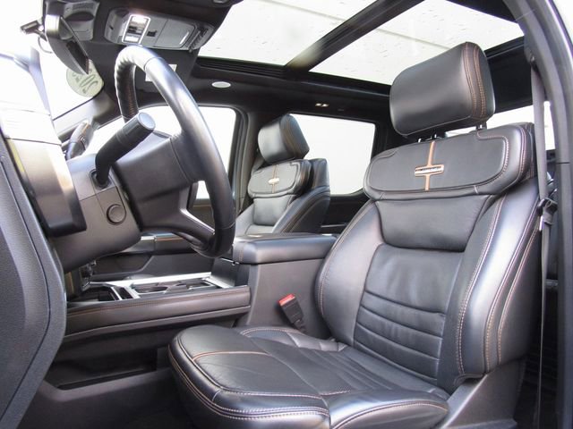 Used 2023 Ford F450 Platinum w/ FX4 Off-Road Package AWD/4WD image 16