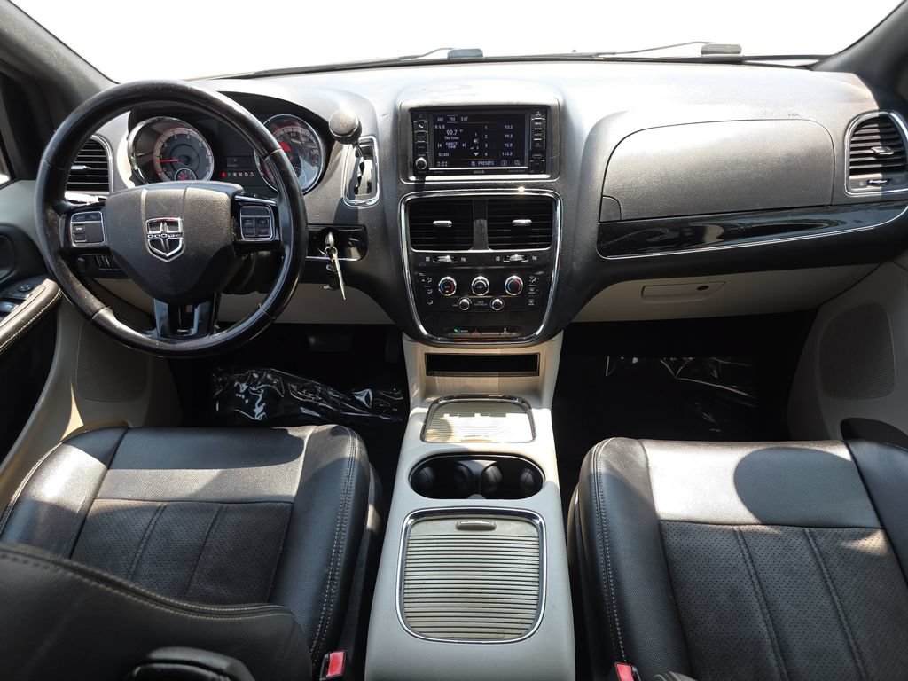 Used 2019 Dodge Grand Caravan SXT FWD image 14
