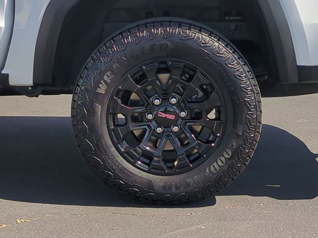 Certified 2026 GMC Canyon Elevation w/ Convenience Package RWD image 38
