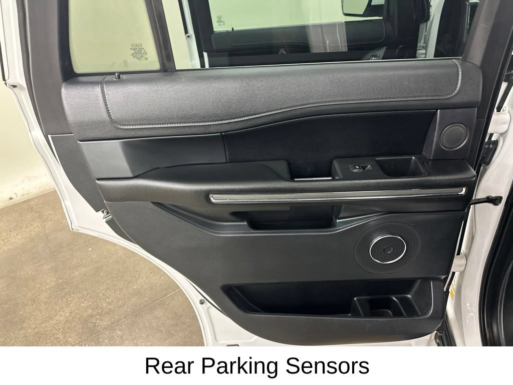 Used 2019 Ford Expedition XLT w/ Equipment Group 202A AWD/4WD image 35