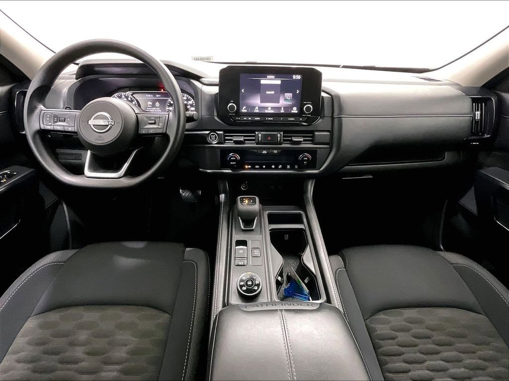 Used 2024 Nissan Pathfinder S AWD/4WD image 22