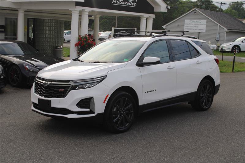 Used 2023 Chevrolet Equinox RS w/ RS Leather Package image 4