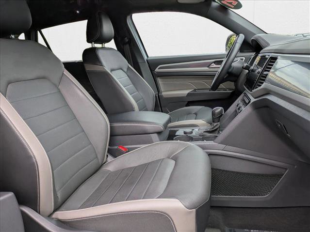 Used 2021 Volkswagen Atlas Cross Sport SEL Premium image 22