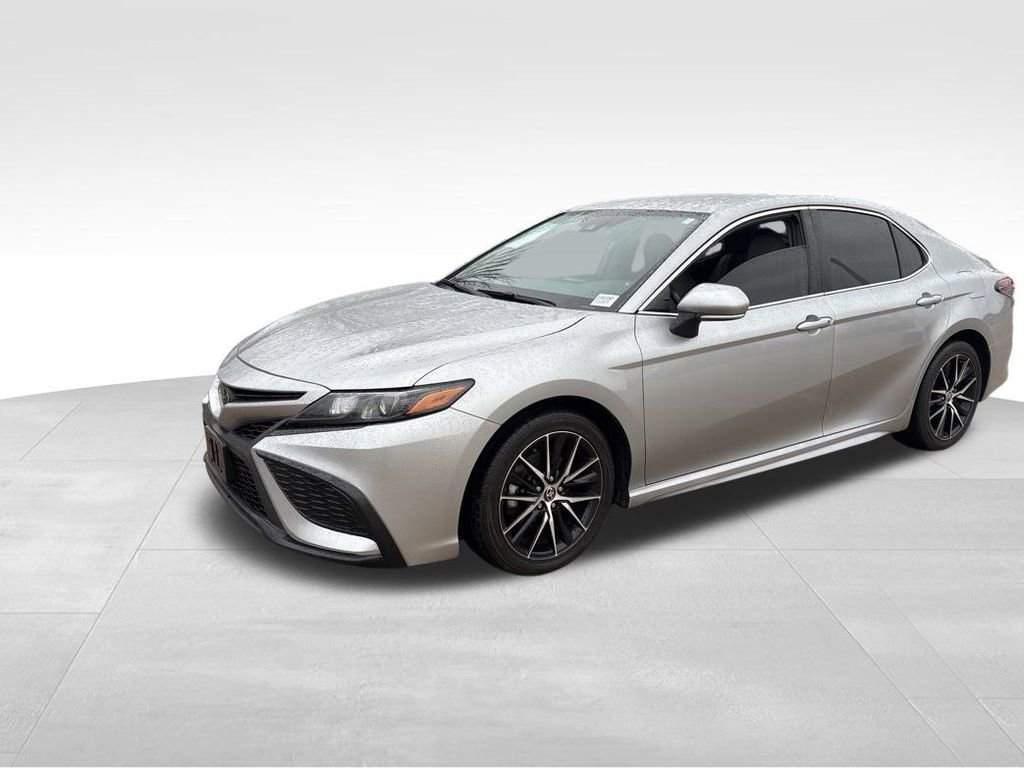 Used 2022 Toyota Camry SE image 8