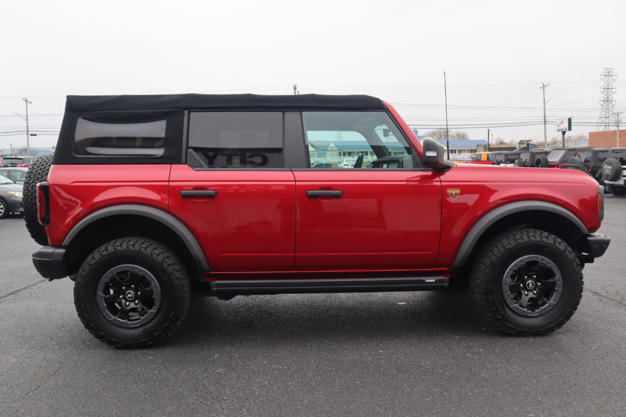 Used 2021 Ford Bronco Badlands image 5