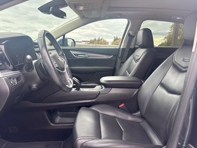 Used 2019 Cadillac XT5 Luxury FWD image 3