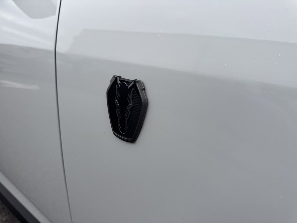 Used 2025 Ford Mustang Dark Horse image 3