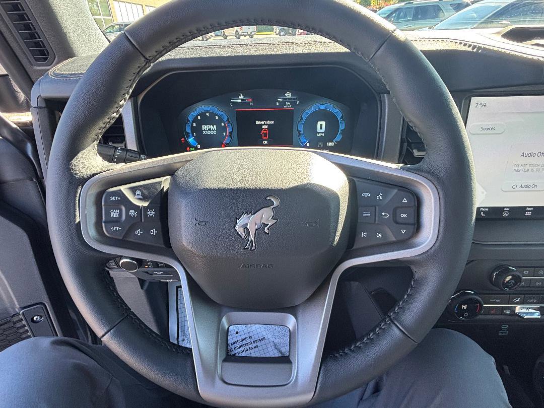 New 2025 Ford Bronco Badlands image 14