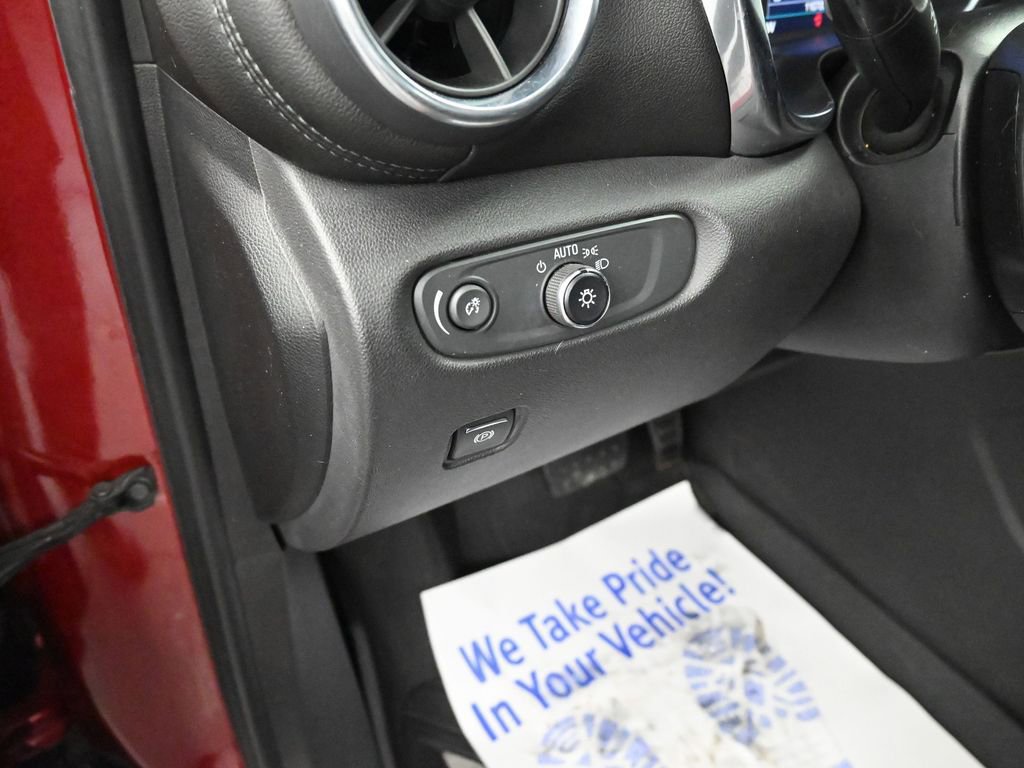 Used 2020 Chevrolet Blazer LT image 26