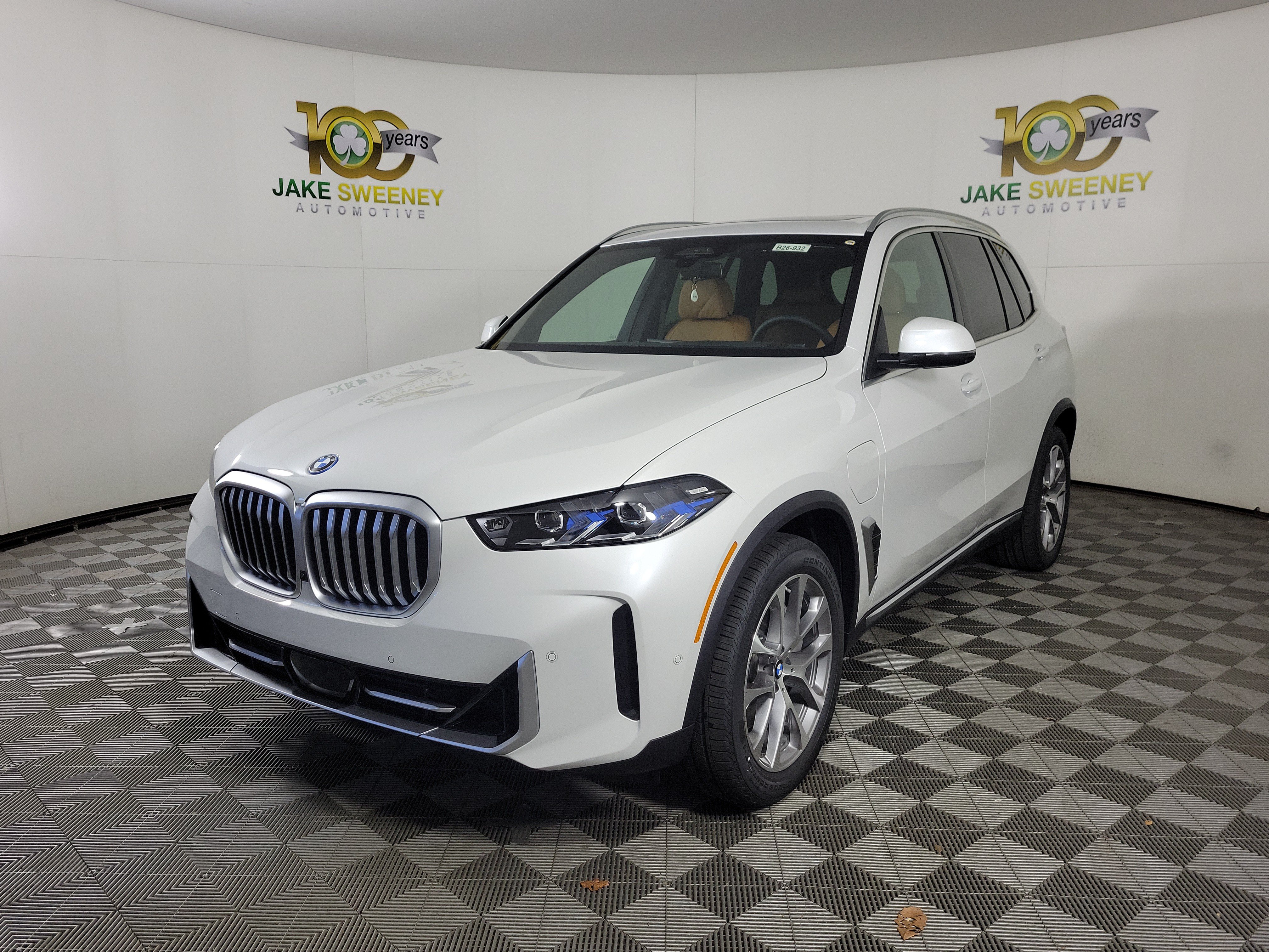 New 2026 BMW X5 xDrive50e w/ Executive Package AWD/4WD image 3