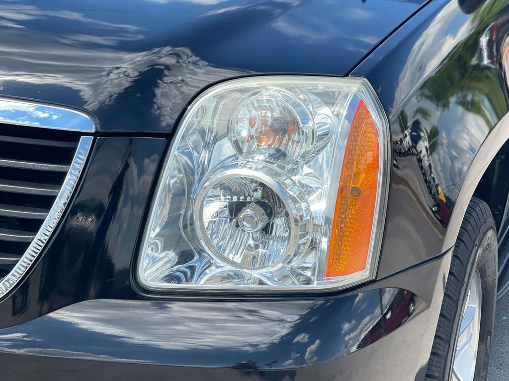 Used 2013 GMC Yukon SLE RWD image 11