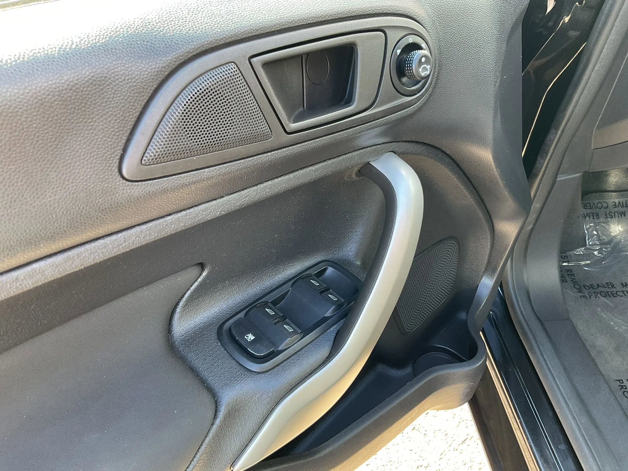 Used 2011 Ford Fiesta SE w/ 203A Rapid Spec Order Code image 15