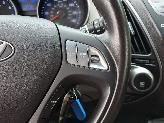Used 2015 Hyundai Tucson SE AWD/4WD image 24