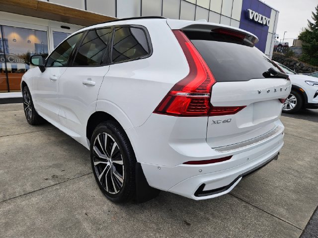 Used 2023 Volvo XC60 B5 Plus w/ Climate Package AWD/4WD image 7