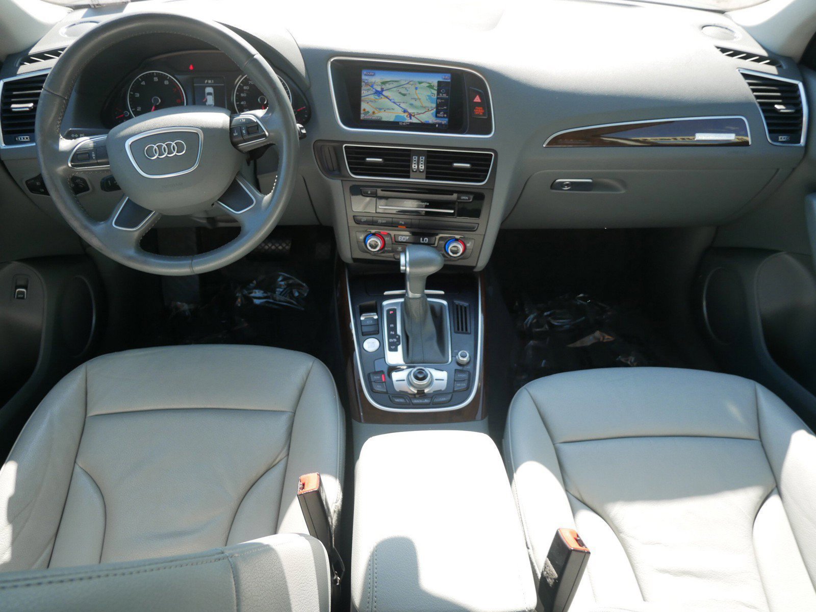 Used 2015 Audi Q5 2.0T Premium Plus w/ Technology Package AWD/4WD image 12