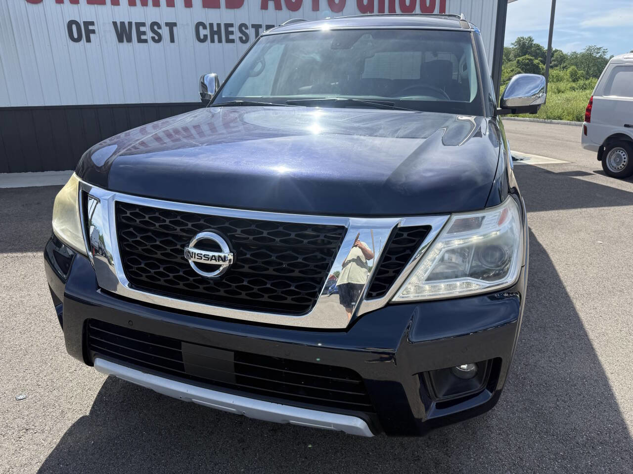 Used 2017 Nissan Armada Platinum w/ Captain Seat Package AWD/4WD image 3