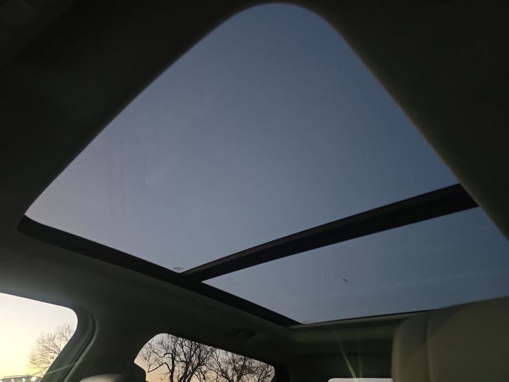 Used 2024 Toyota Tundra Limited image 25