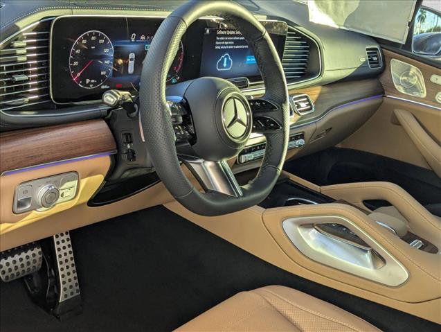 New 2026 Mercedes-Benz GLS 580 4MATIC image 3