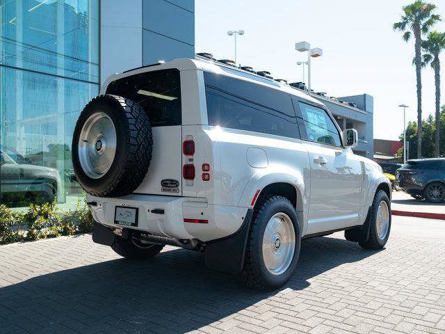 Used 2022 Land Rover Defender 90 X-Dynamic HSE image 2