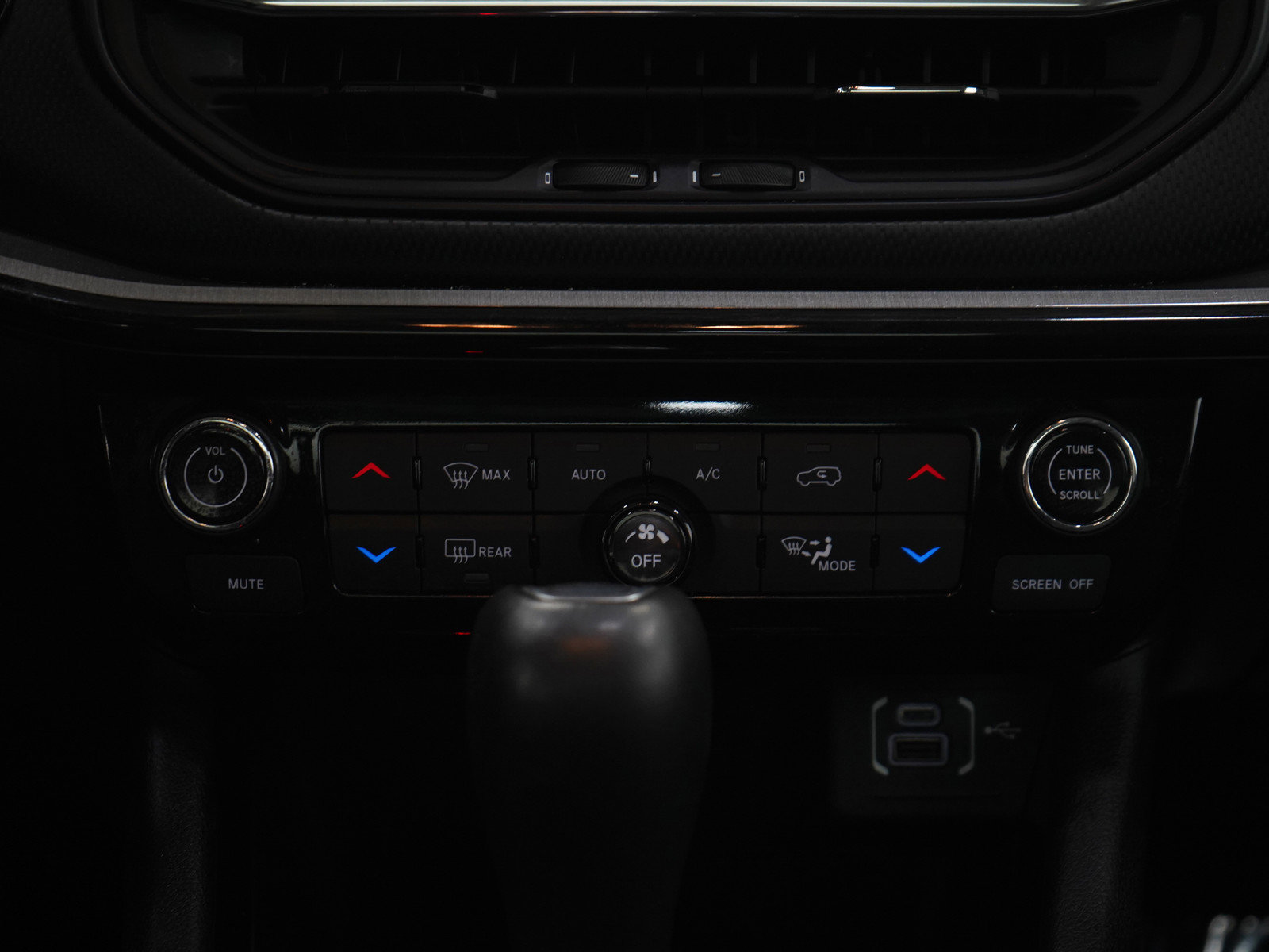 Used 2022 Jeep Compass Trailhawk w/ Trailhawk Elite Group AWD/4WD image 17