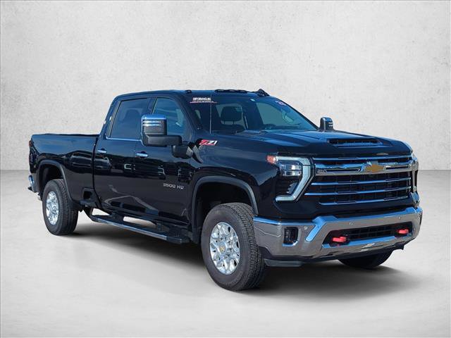 Used 2025 Chevrolet Silverado 3500 LTZ w/ LTZ Premium Package AWD/4WD image 3