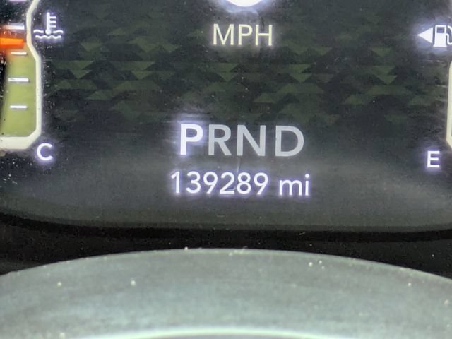 Used 2018 Jeep Wrangler Unlimited Sahara w/ Cold Weather Group AWD/4WD image 32
