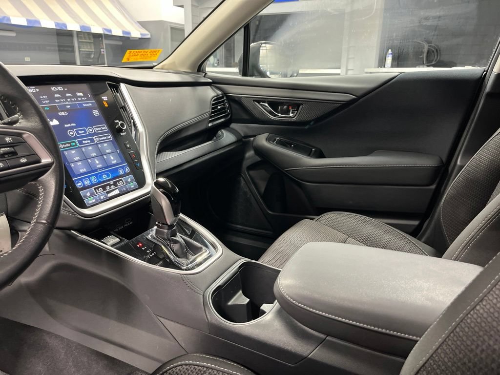 Certified 2025 Subaru Outback Premium AWD/4WD image 18