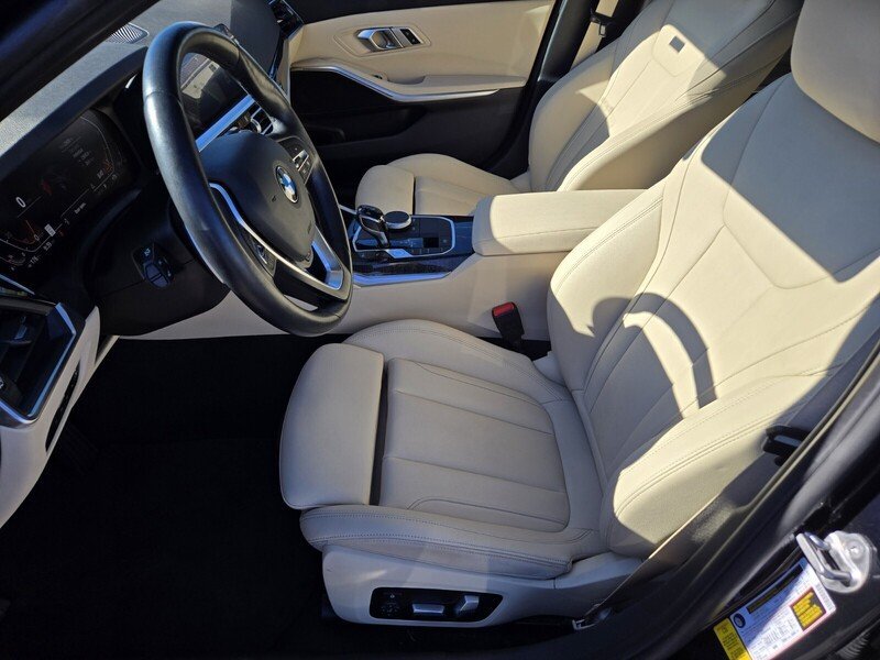 Used 2021 BMW 330i Sedan w/ Premium Package RWD image 11
