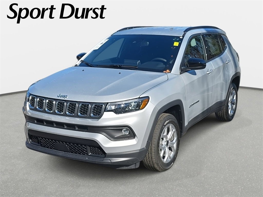New 2026 Jeep Compass Latitude image 1