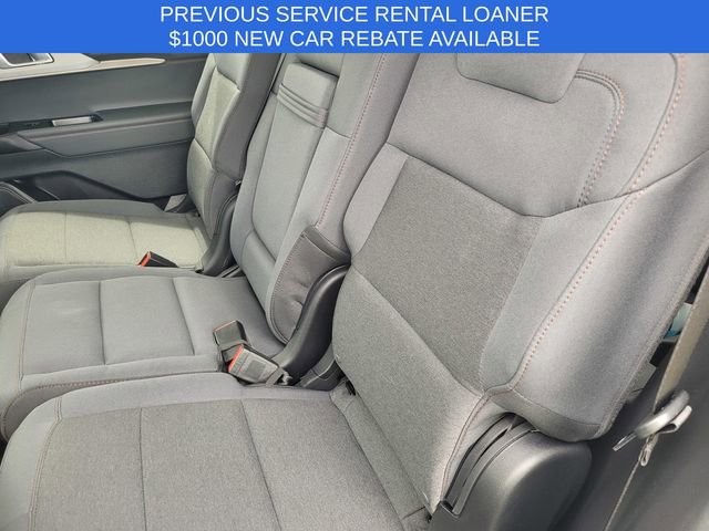 Used 2026 Ford Explorer Active RWD image 13