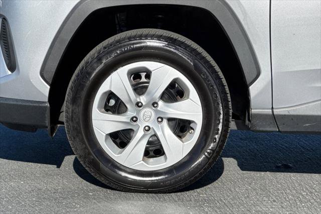 Certified 2024 Toyota RAV4 LE image 30