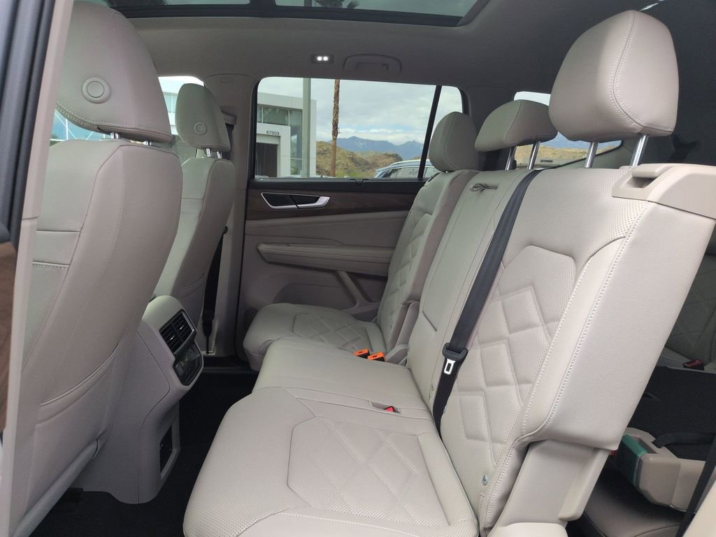 New 2026 Volkswagen Atlas SE FWD image 18