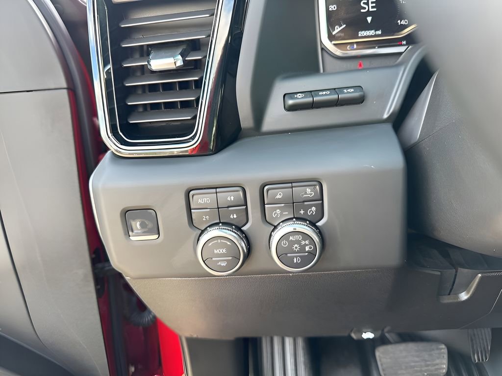 Used 2024 GMC Sierra 2500 AT4 w/ AT4 Premium Plus Package AWD/4WD image 30