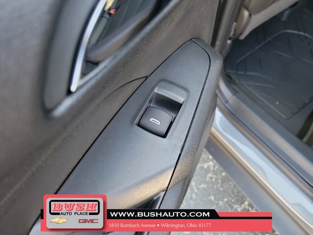 New 2026 Chevrolet Trax RS w/ Sunroof Package FWD image 16