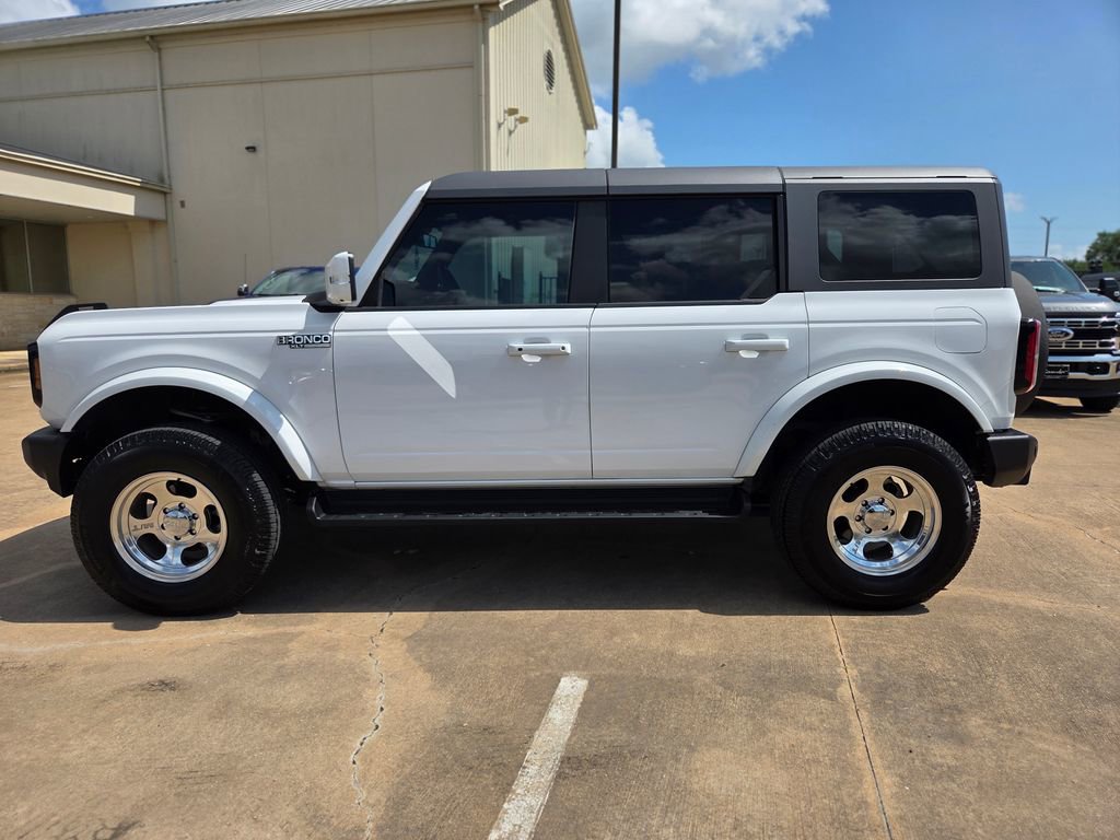 Used 2025 Ford Bronco Outer Banks AWD/4WD image 8