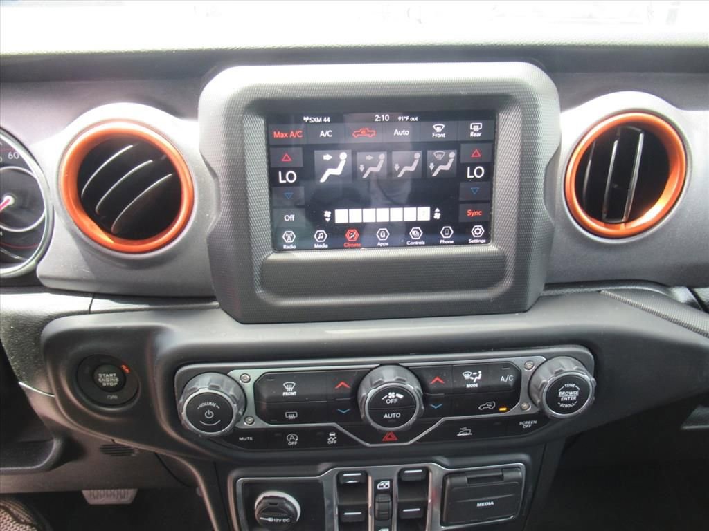 Used 2021 Jeep Gladiator Mojave w/ Trailer Tow Package AWD/4WD image 28