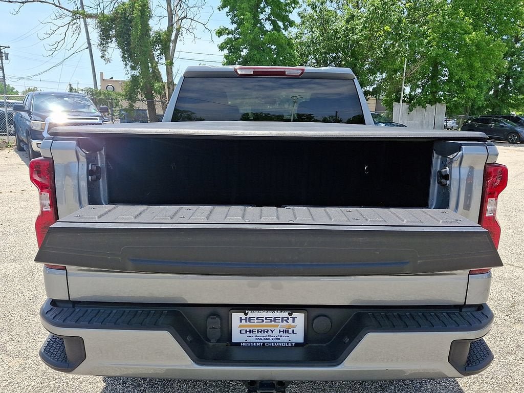 Certified 2024 Chevrolet Silverado 1500 Custom w/ Turbomax Blackout Package AWD/4WD image 29