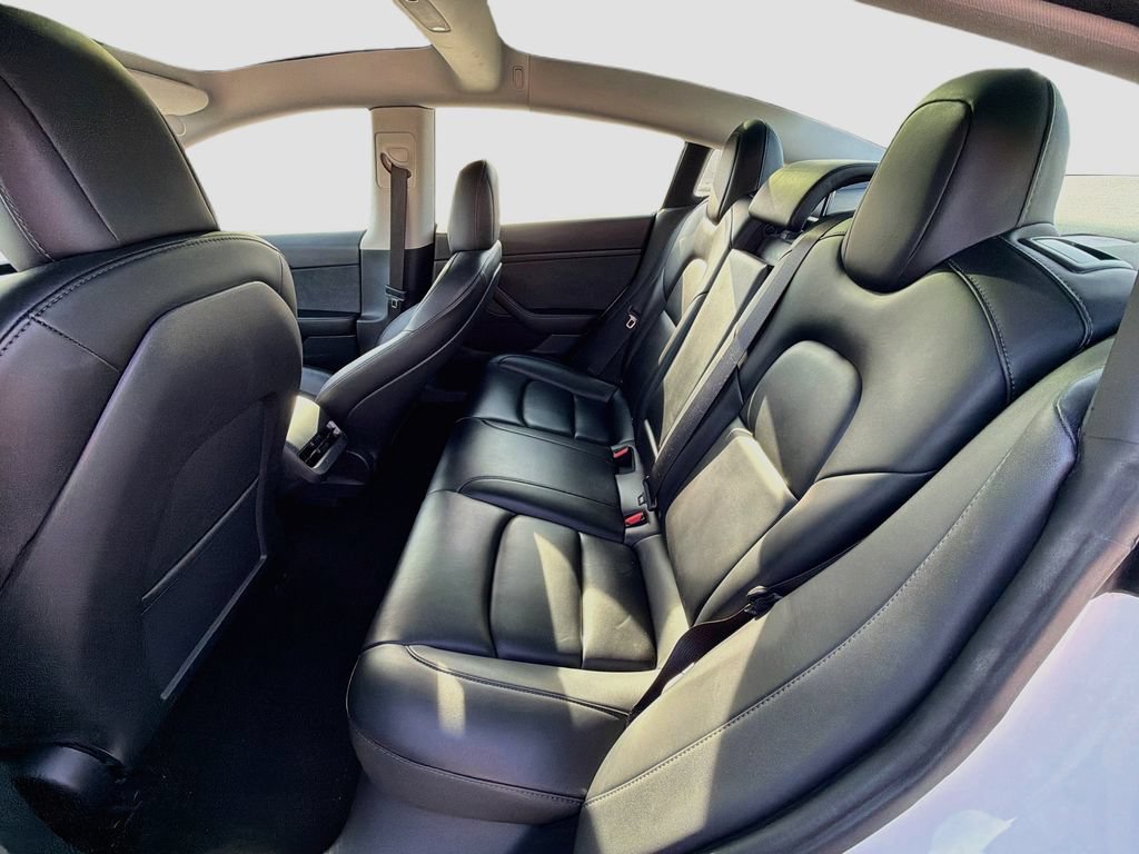 Used 2022 Tesla Model 3 Standard Range RWD image 25