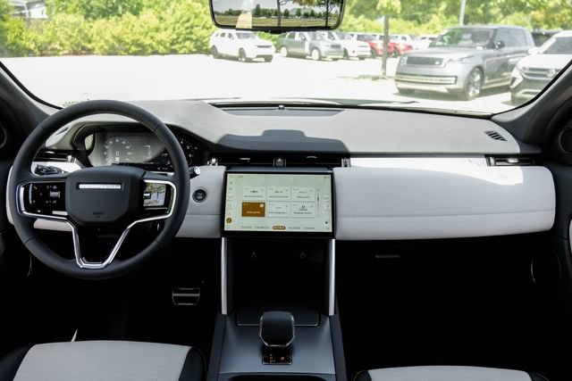New 2026 Land Rover Discovery Sport Landmark AWD/4WD image 18
