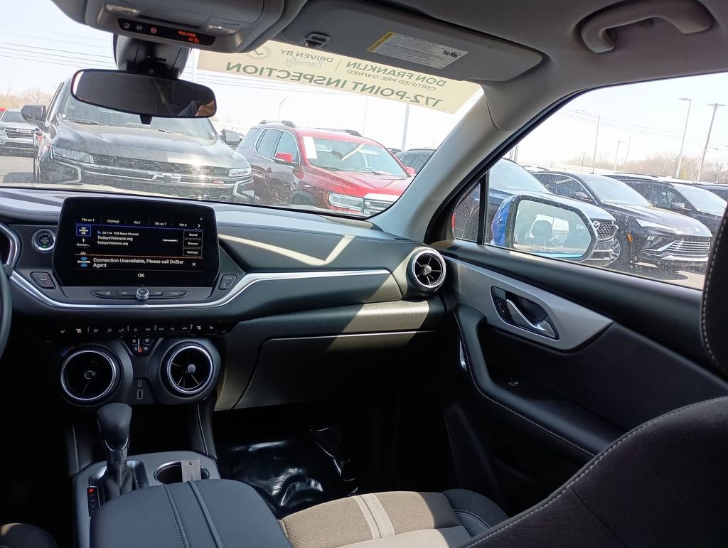 Used 2024 Chevrolet Blazer LT image 11