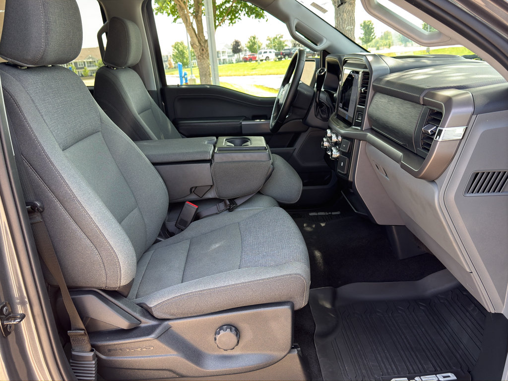 Used 2025 Ford F150 XLT w/ Equipment Group 301A Standard AWD/4WD image 39