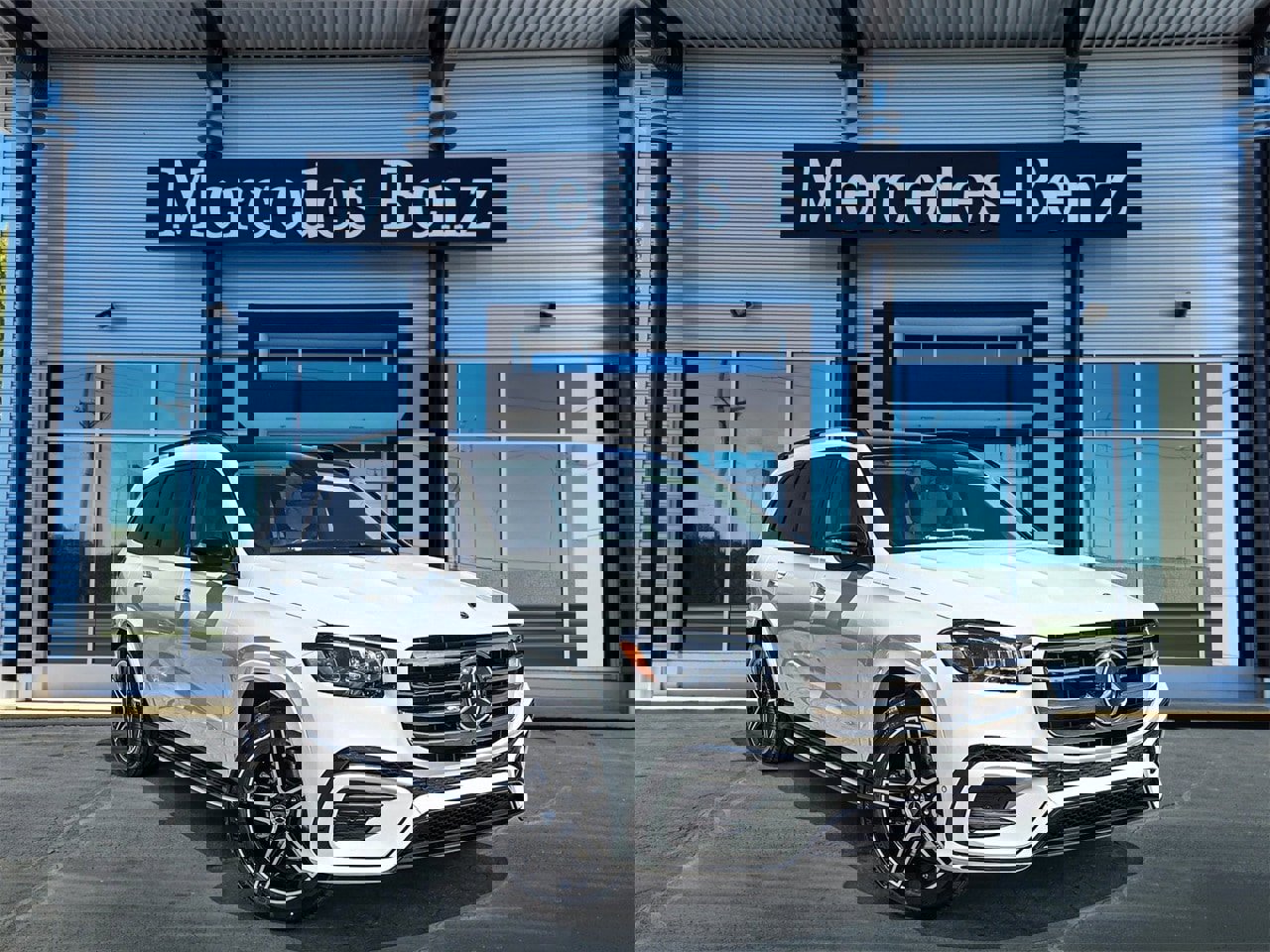 New 2026 Mercedes-Benz GLS 450 4MATIC image 1